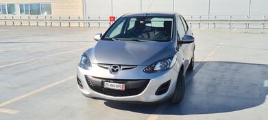 Mazda - 2 - 1,3 Benzin
