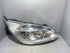 Desni far za Ford - Transit    - 2013-2018