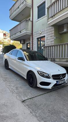 Mercedes Benz - C 220