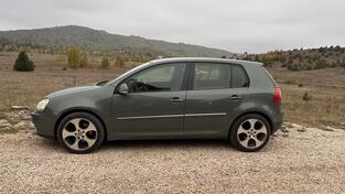 Volkswagen - Golf 5 - 2.0
