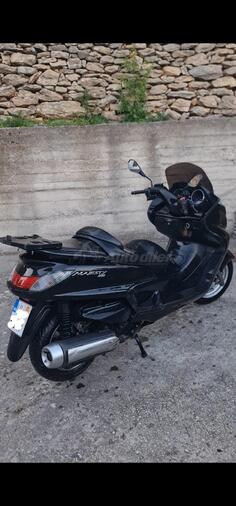 Yamaha - majesty 400