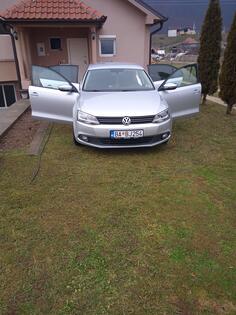 Volkswagen - Jetta - 16 77 kw