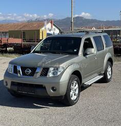 Nissan - Pathfinder - 2.5