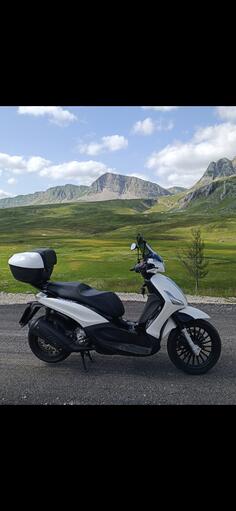 Piaggio - Beverly 300