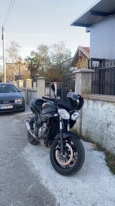 Triumph - Street Triple 675