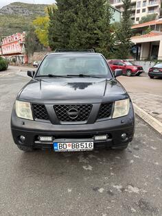 Nissan - Pathfinder - 2,5