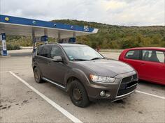 U djelovima Mitsubishi - Outlander 2,3 DID JAPANSKI MOTOR