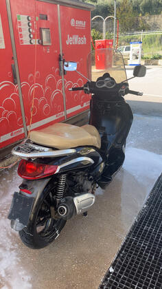 Piaggio - Beverly