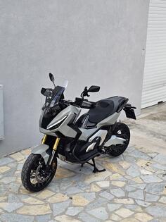 Honda - X-ADV 750