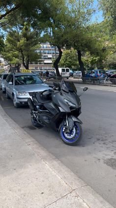 Yamaha - T MAX 560