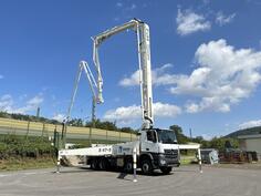 Mercedes Benz - 4142 8x4