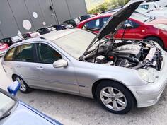 Mercedes Benz - 220 - 22