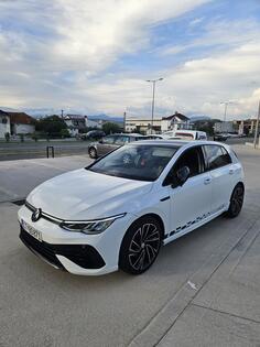 Volkswagen - Golf 8 - 2.0 TDI