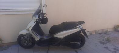 Piaggio - Beverly
