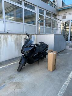 Yamaha - xmax 125 tech max