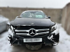 U djelovima Mercedes Benz - GLC 220