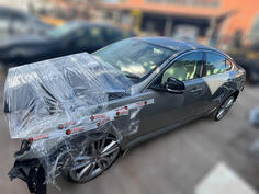 U djelovima Jaguar - XF