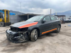 U djelovima Volvo - S60