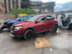 U djelovima Dacia - Sandero