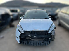 U djelovima Ford - Fiesta