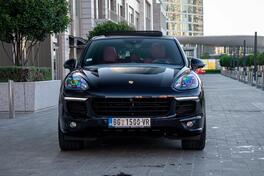 Porsche - Cayenne