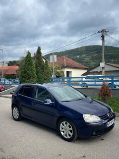 Volkswagen - Golf 5 - 1.9 77