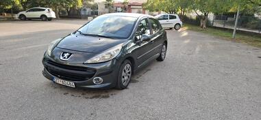 Peugeot - 207 - 1.4 hdi