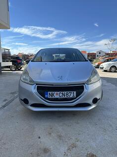 Peugeot - 208 - 1.4 HDI