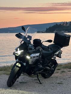 BMW - gs1300 adventure