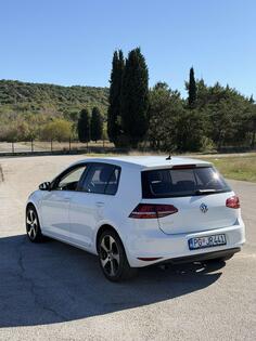 Volkswagen - Golf 7 - 1600