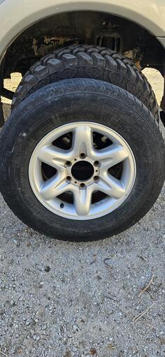 Fabričke felne i semperit gume