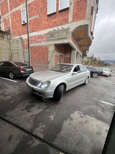 Mercedes Benz - E 220 - elegance