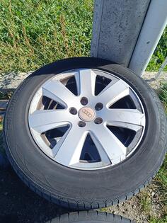 Fabričke felne i Roadstone gume