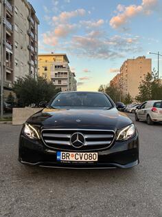 Mercedes Benz - E 220 - 220 D