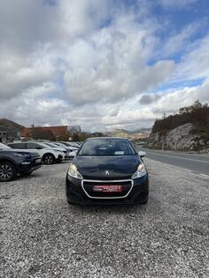Peugeot - 208 - 1.2 i.06.2018