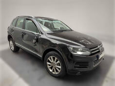 U djelovima Volkswagen - Touareg