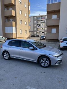 Volkswagen - Golf 8 - 2.0 tdi