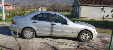 Mercedes Benz - CE 200 - 2.2 cdi