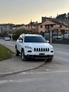 Jeep - Cherokee - dci