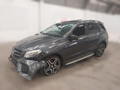 U djelovima Mercedes Benz - GLE 300