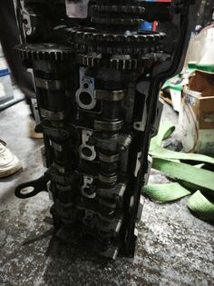 Glava motora za Mercedes Benz - C 220    - 2004