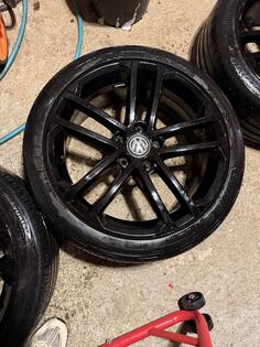 Fabričke felne i barum5 gume