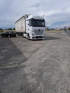 Mercedes Benz - 18-45