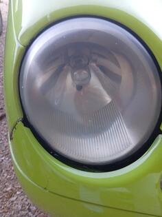 Oba fara za Automobile - Univerzalno