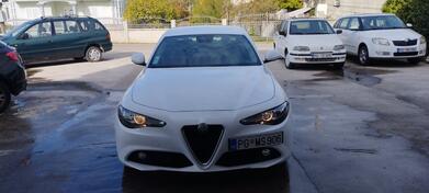 Alfa Romeo - Giulia - 2,2 Jtdm