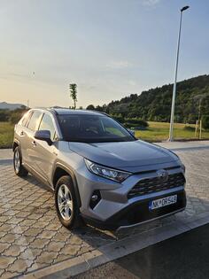 Toyota - RAV 4 - 2.5