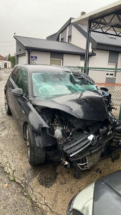 Volkswagen - Golf 7 - 2.0 TDi AUTOMATIK