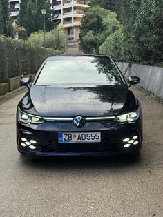 Volkswagen - Golf 8 - 2.0