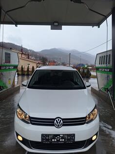 Volkswagen - Touran - 2.0 tdi bluemotion