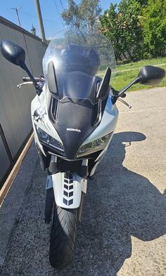 Honda - cbf1000